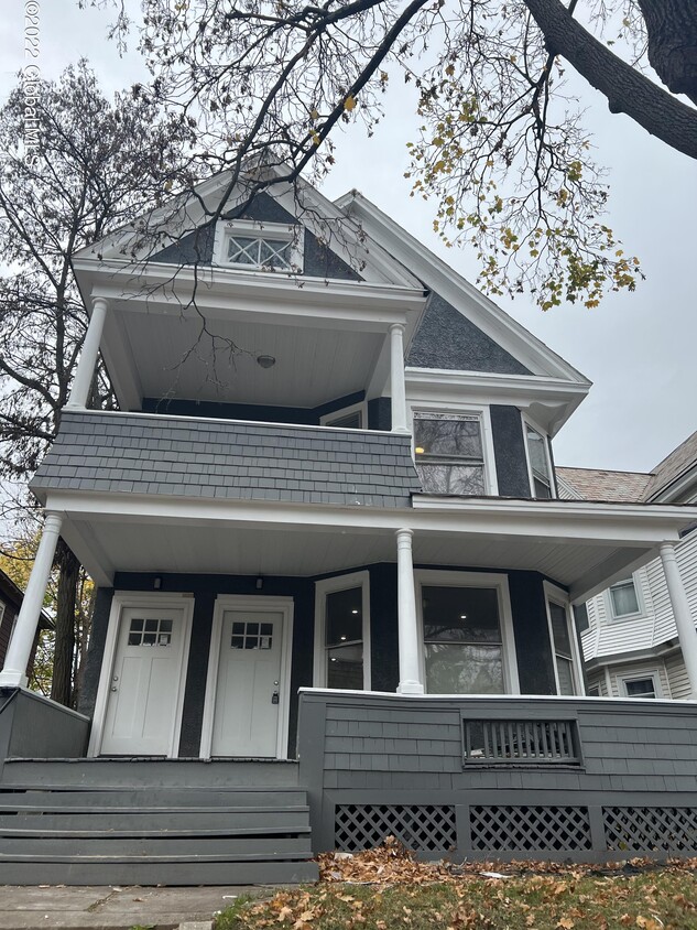 1381 Parkwood Blvd, Schenectady, NY 12308 Townhome Rentals in