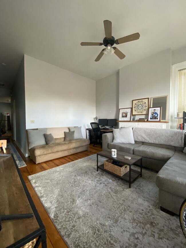 Foto del edificio - 8 Centre St