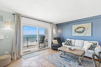 Building Photo - 8743 Thomas Dr