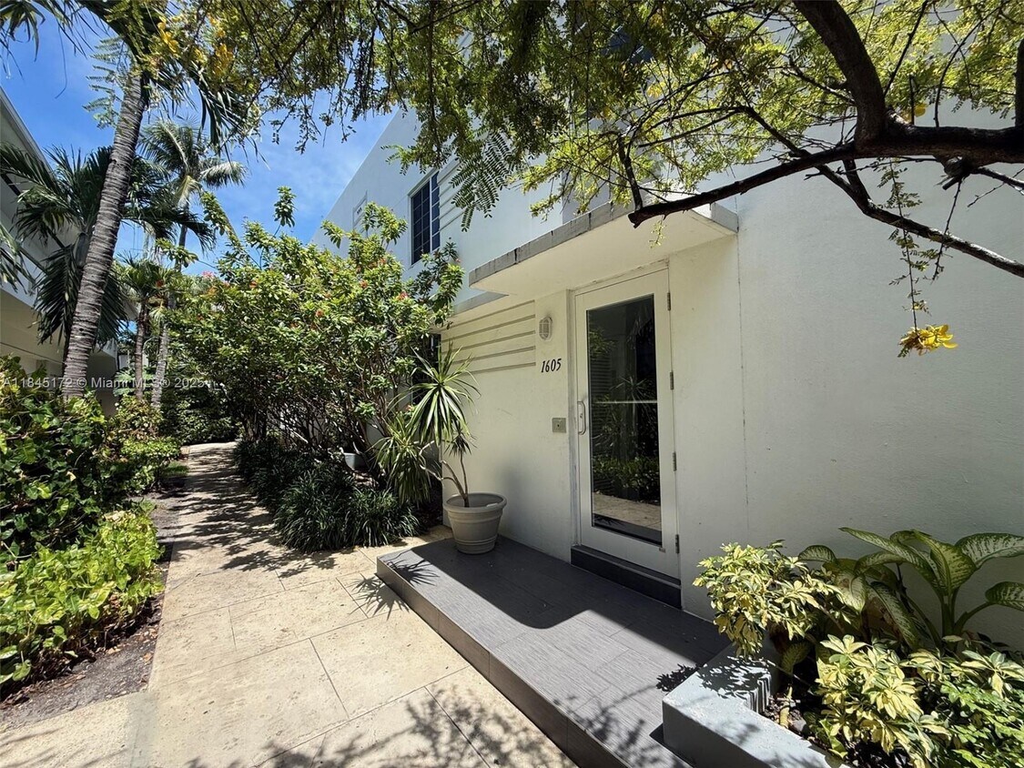 Foto principal - 1605 Jefferson Ave