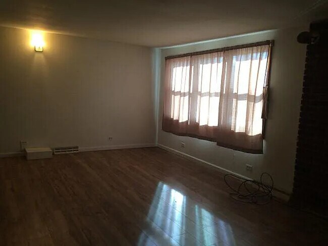 Living Room - 16 Lawrence Ave