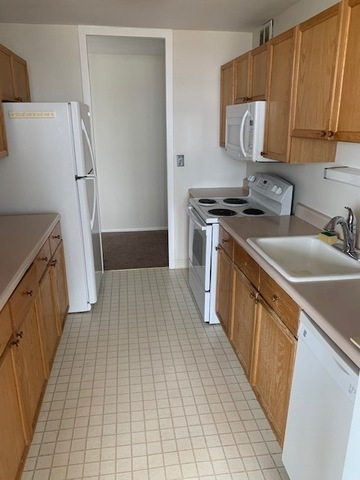 Foto principal - 1700 E 56th St