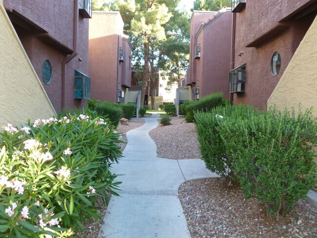 Building Photo - 4050 Pacific Harbors Dr