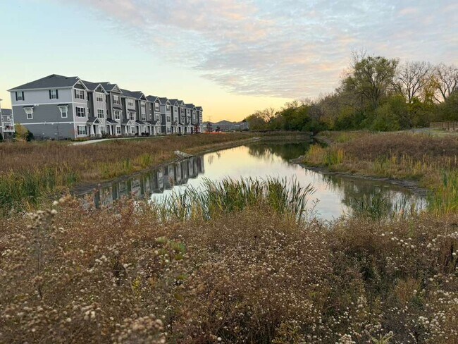 Foto del edificio - 2016 Yellowstone Blvd