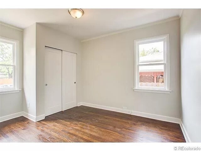 Foto del edificio - 1325 Dahlia St