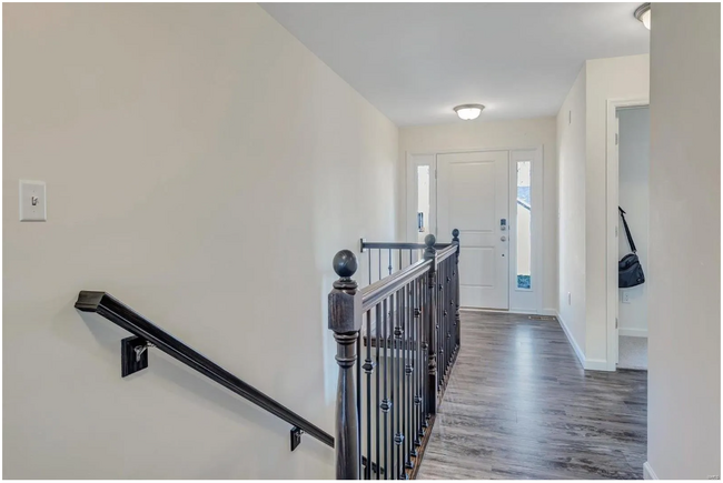 Building Photo - 527 Brookside Forest Ct