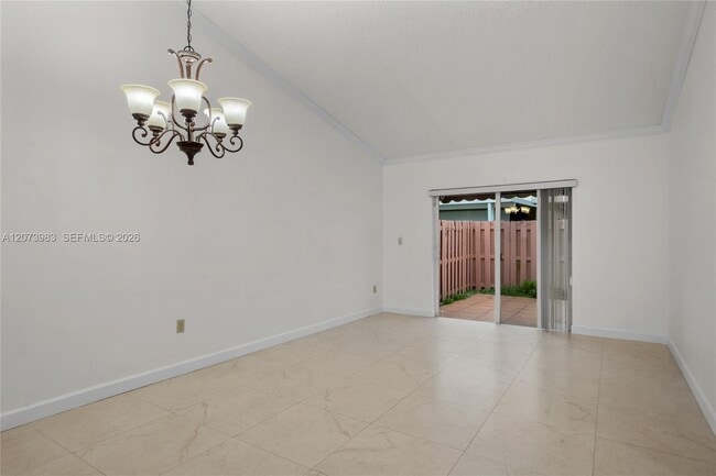 Building Photo - 330 NW 114th Ave