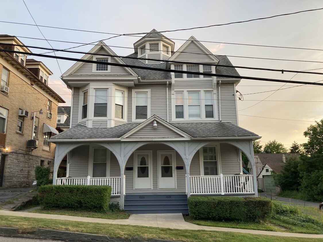 Foto principal - 1026 Pine St