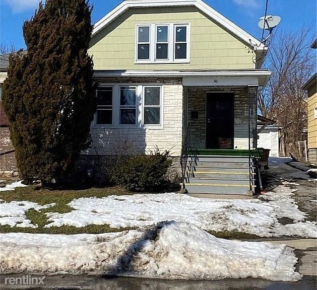 Foto principal - 4 br, 1 bath House - 30 Bell Rd