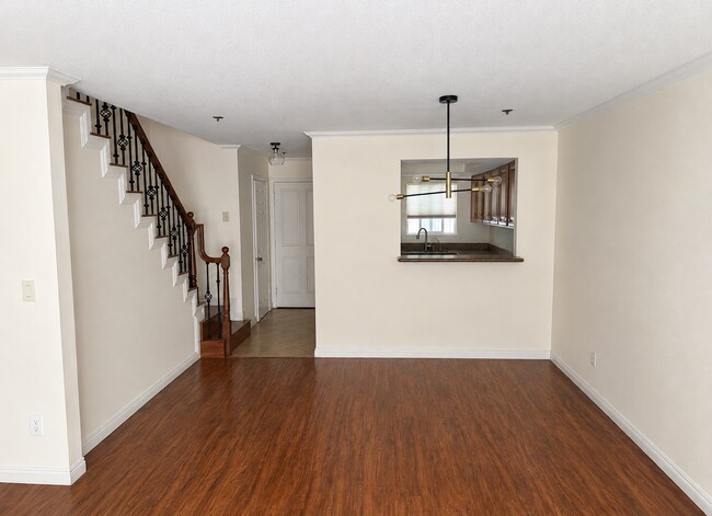 dining room - 315 Cameron Pl
