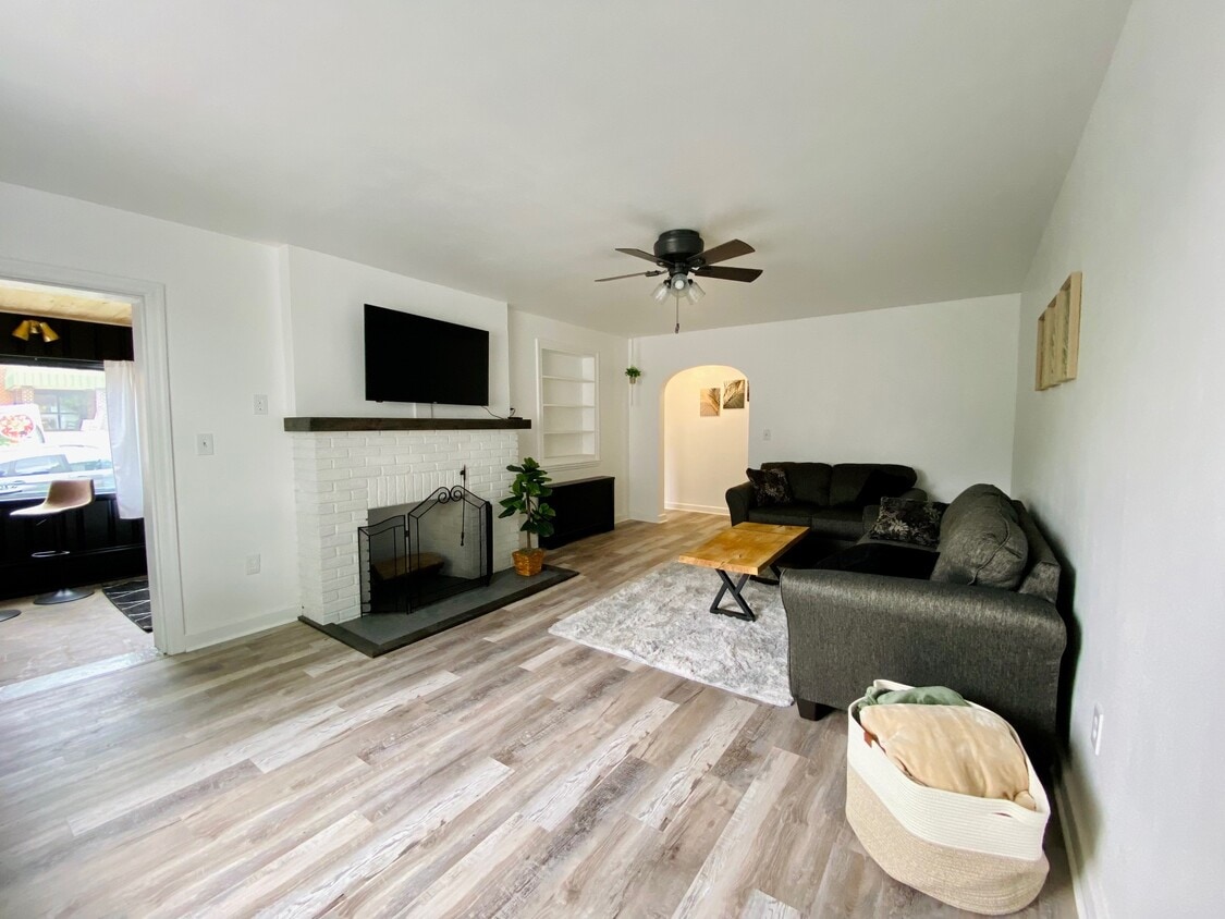 119 E Franklin St, Ephrata, PA 17522 House Rental in Ephrata, PA