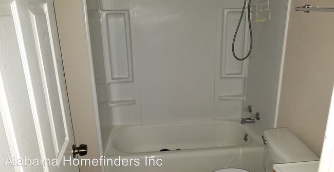 Foto del edificio - 4 br, 1 bath House - 3509 Dundale Road