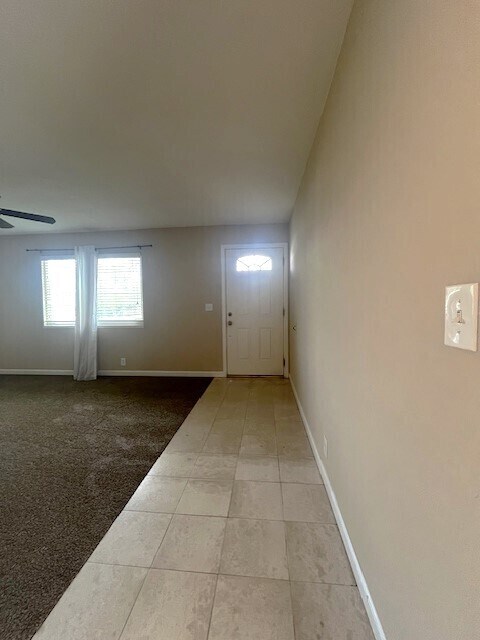 Building Photo - Welcome to 6825 Waxwing Way!