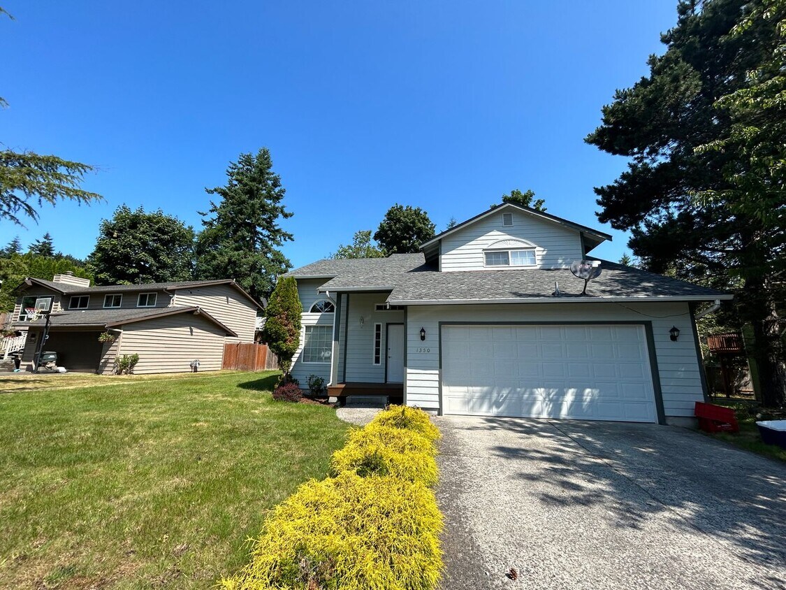 Foto principal - 1350 Lahti Drive (Rent Special!)