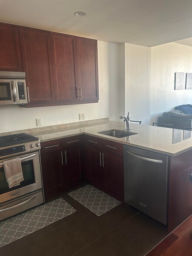 201 Marin Blvd Unit 1505, Jersey City, NJ 07302 Condo for Rent in