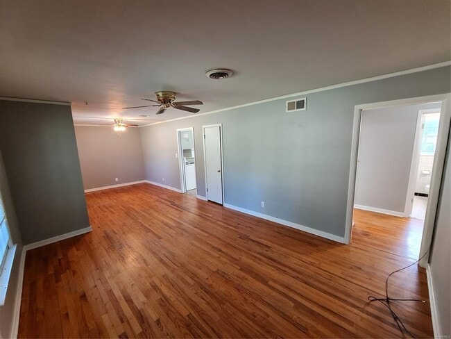 Building Photo - 959 Green Ridge Ct