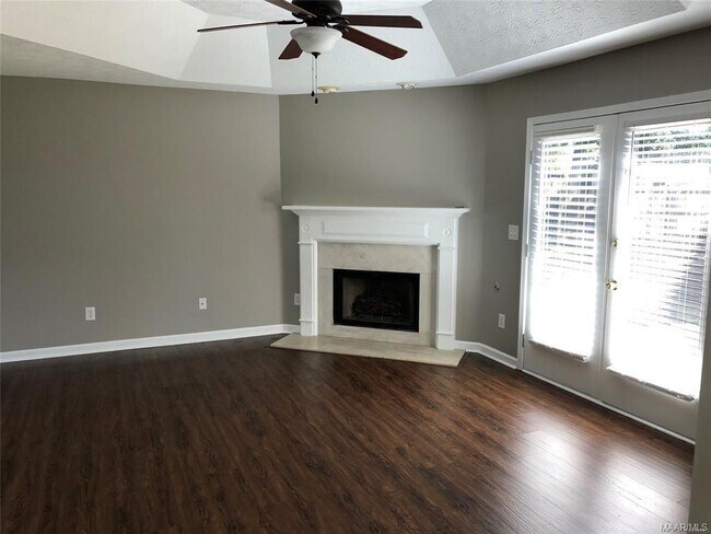 Building Photo - 115 Melvina Pl