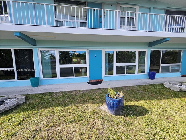 Foto del edificio - 733 NW 30th Ct