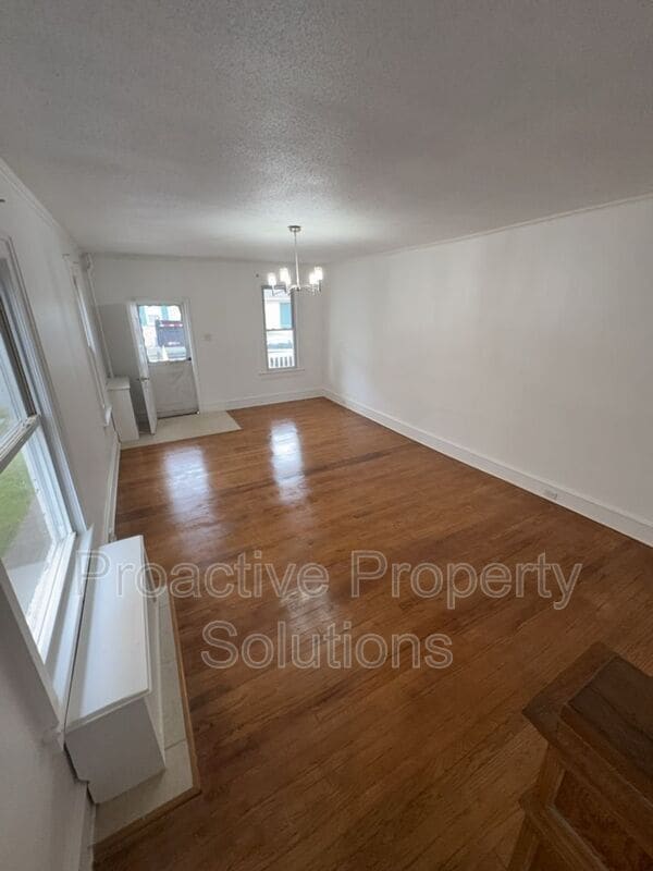 Foto del edificio - 718-720 Archbald St