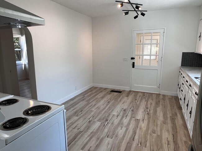 Foto del edificio - 207 Northview Ave