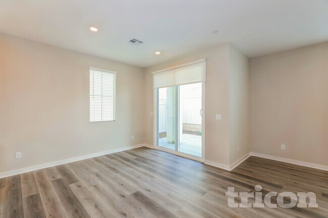 Foto del edificio - 28193 Cookhouse Ln