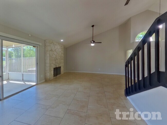 Building Photo - 8115 Mactavish Way E