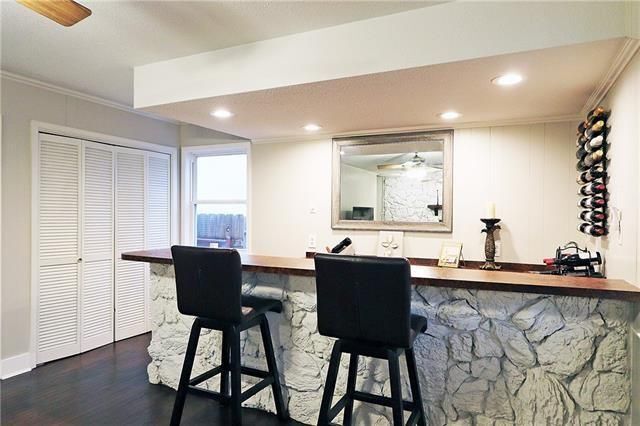 Building Photo - 75 Oaklawn Dr