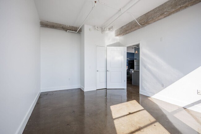 Interior Photo - The Columbus Building