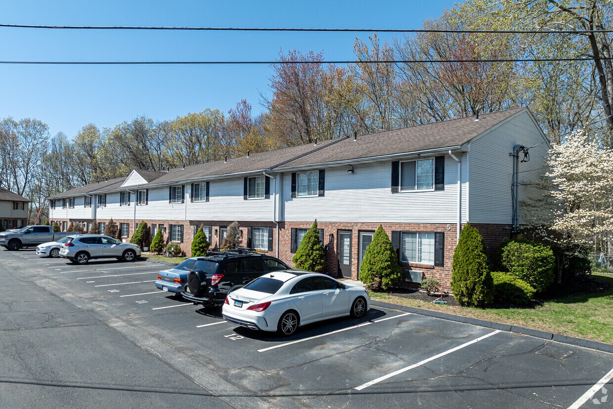 Primary Photo - Perkins Hill Condiminiums