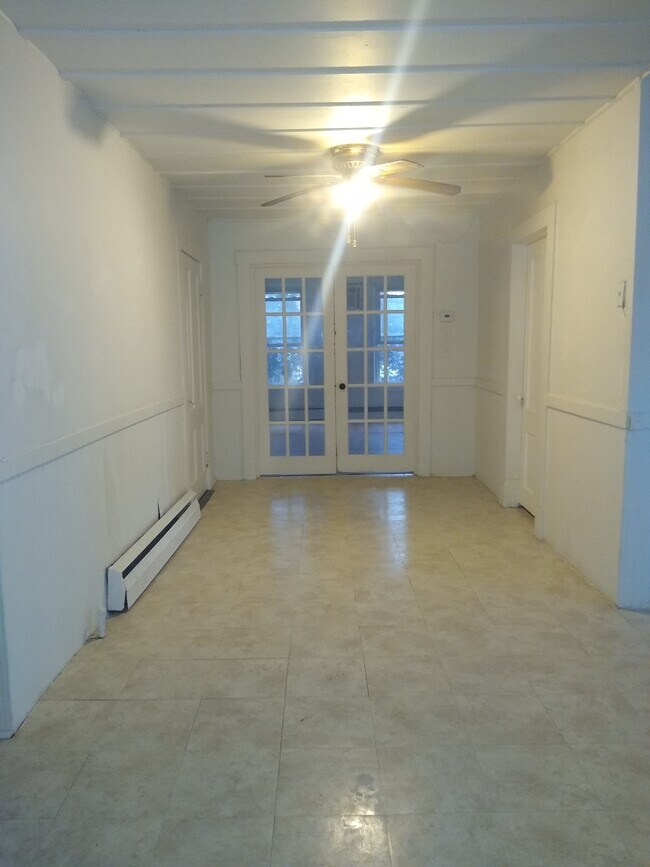 Dining Area - 81 Prospect St