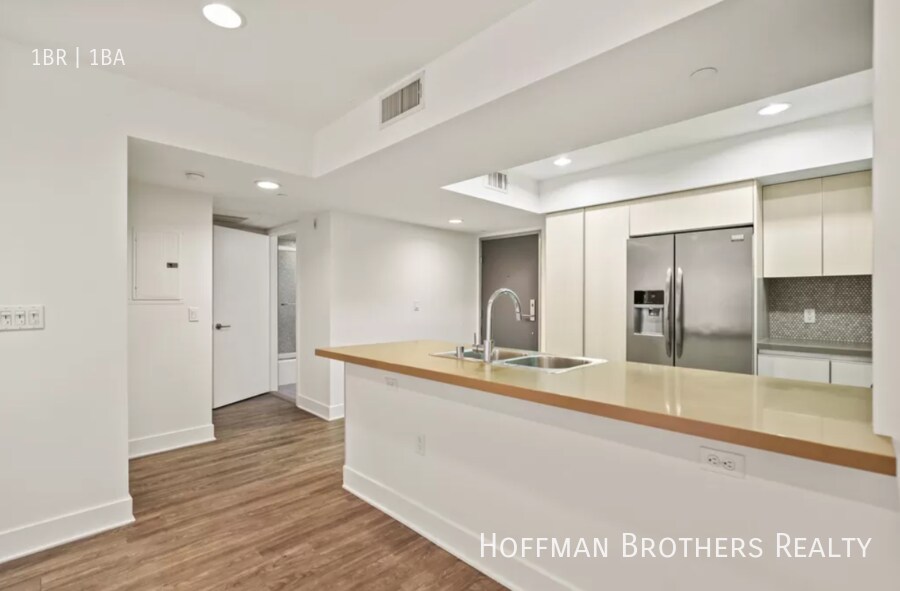 10473 Santa Monica Blvd Los Angeles, CA 90024 Apartment for Rent in