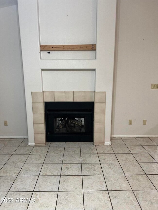 Building Photo - 1080 E Flint St