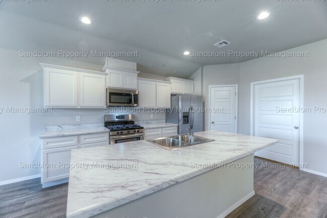Building Photo - For Lease | Tulsa Address - BA Schools | 4...