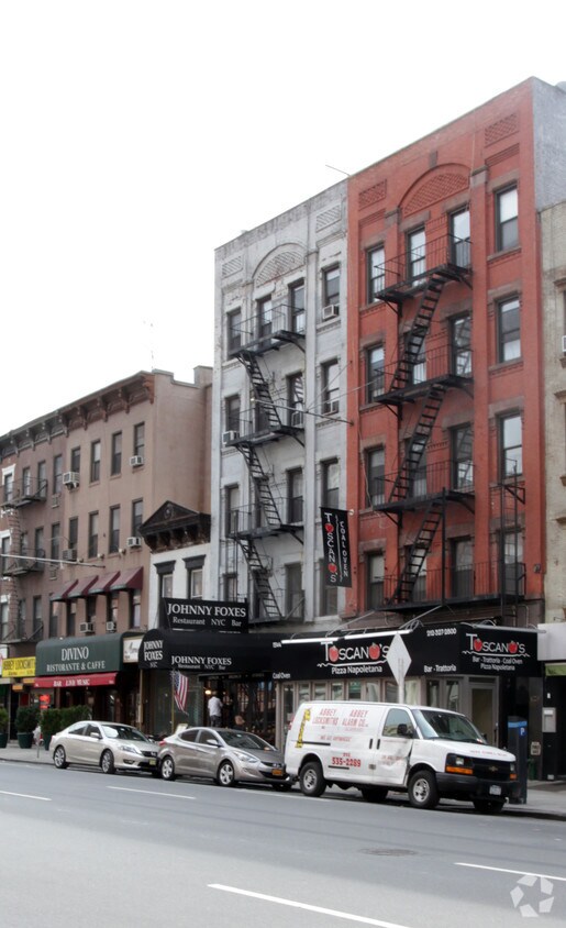 Building Photo - 1546 Second Ave