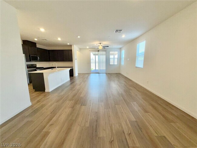 Foto del edificio - 728 Wild Highlands Ln