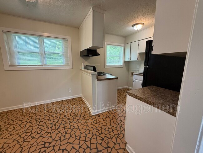 Building Photo - 4277 Falcon Cove