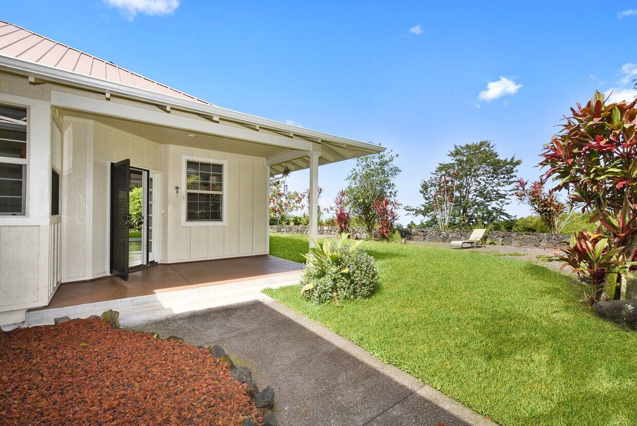 Foto principal - Private 3 Bed/3 Bath Koloko Home: 1 Acre, ...