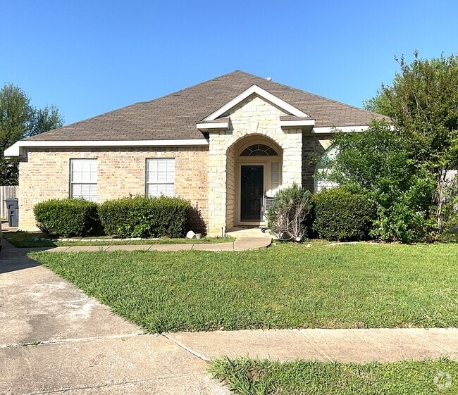 Building Photo - 5702 Creekfront Ct