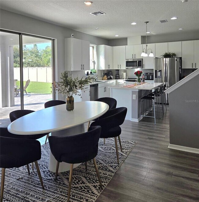 Foto del edificio - 5332 Pavia Dr