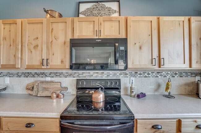 Foto del edificio - Stunning 4 Bed, 3 1/2 Bath House in Severance!