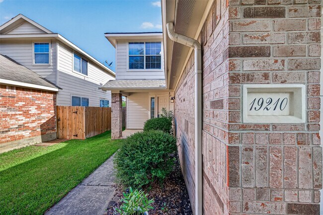Foto del edificio - 19210 Moss Meadow Ln