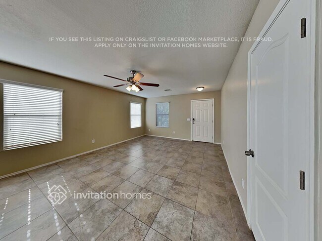 Building Photo - 207 E Valley View Dr