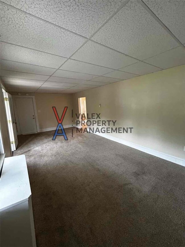 Foto del edificio - 2649 Olyphant Ave