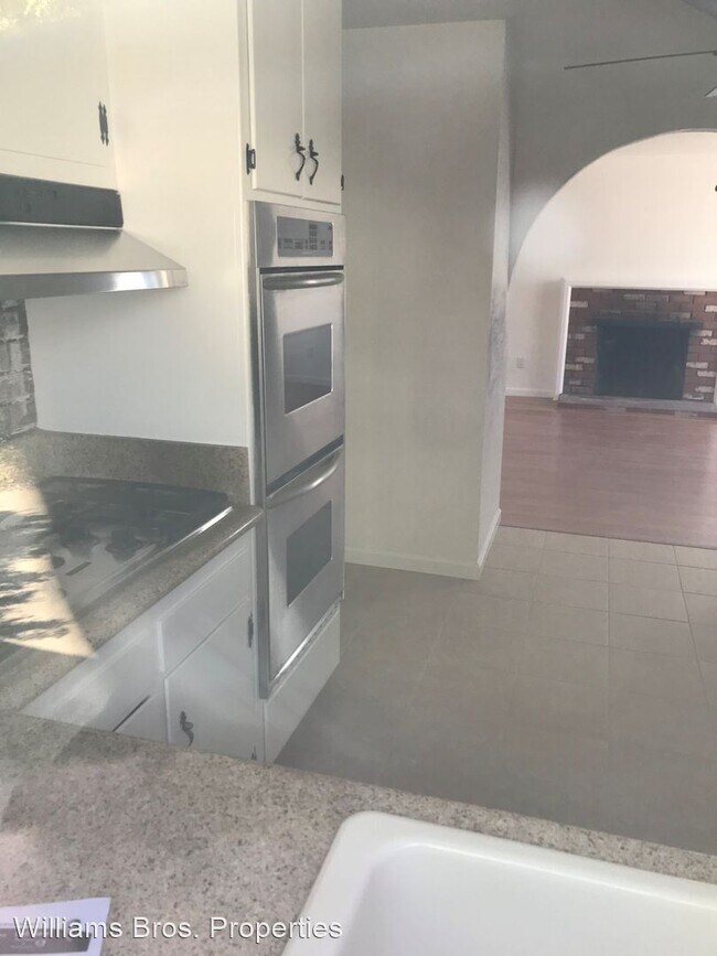 Foto del edificio - 3 br, 2 bath House - 730 Edgewood