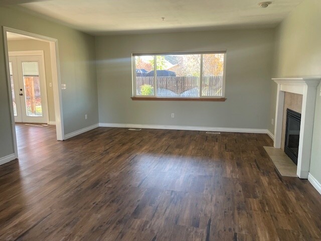 Living Room - 2519 Aviation Dr