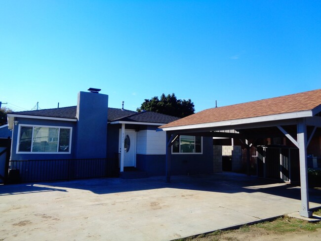 Building Photo - Renovated 3 Bed 1 Bath Home in Whittier w/...