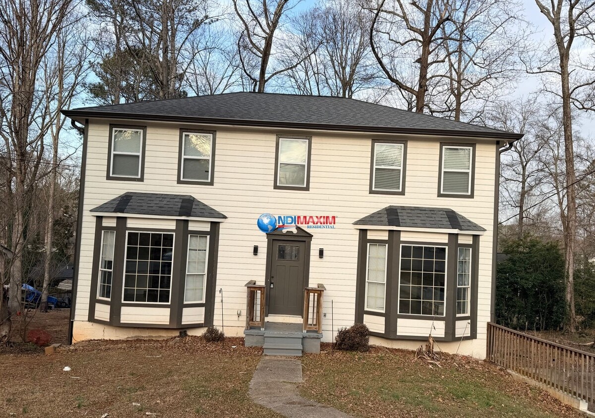 Newly RENOVATED 4-bedroom house, finish basement in Lilburn - Newly RENOVATED 4-bedroom house, finish basement in Lilburn