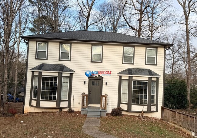 Newly RENOVATED 4-bedroom house, finish basement in Lilburn - Newly RENOVATED 4-bedroom house, finish basement in Lilburn