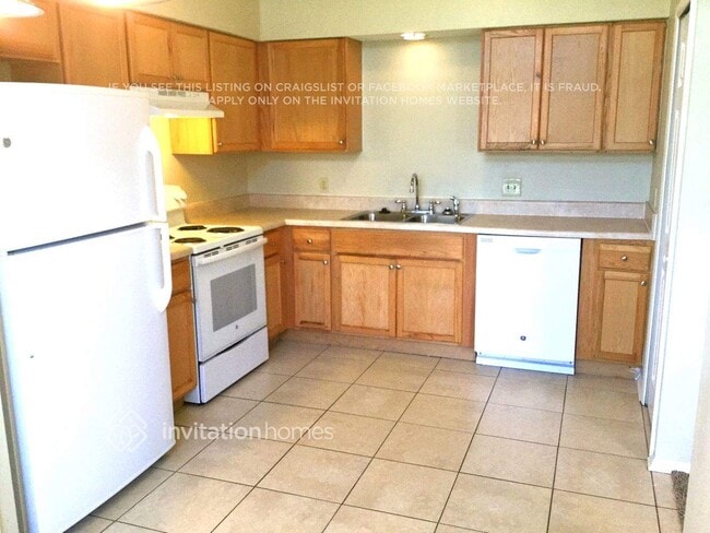 Foto del edificio - 8005 Weather Vane Dr