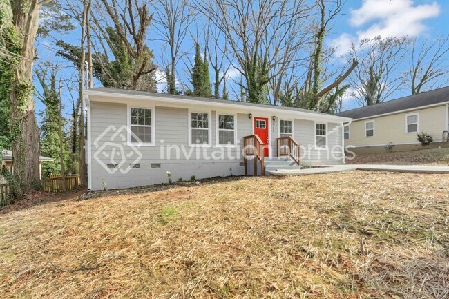 Building Photo - 212 Glenrose Cir SW